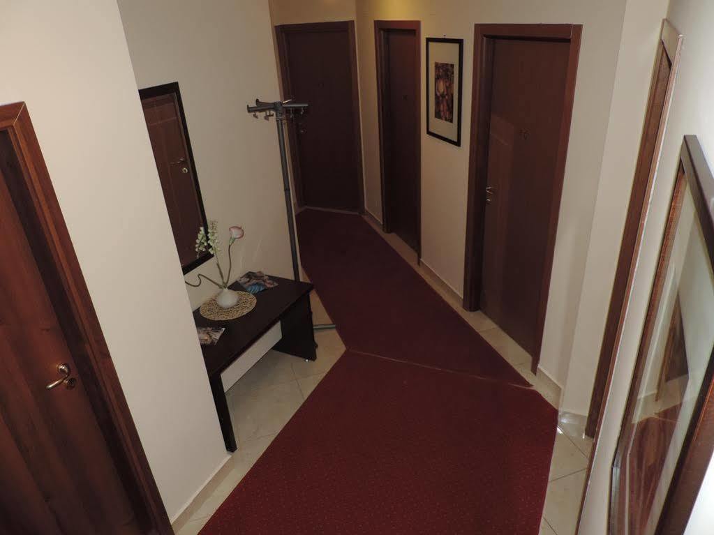 Monte Carlo Palace Rooms Bucarest Exterior foto